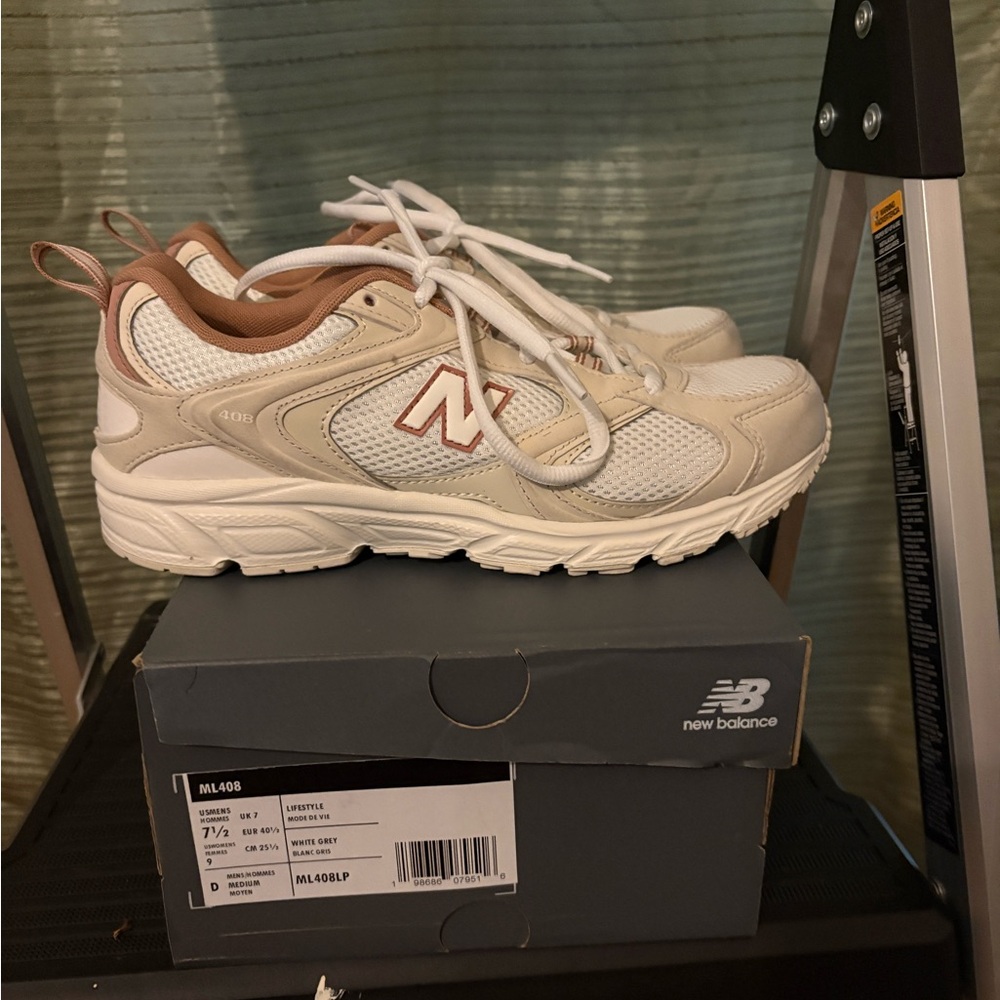 New Balance 408 Sneakers